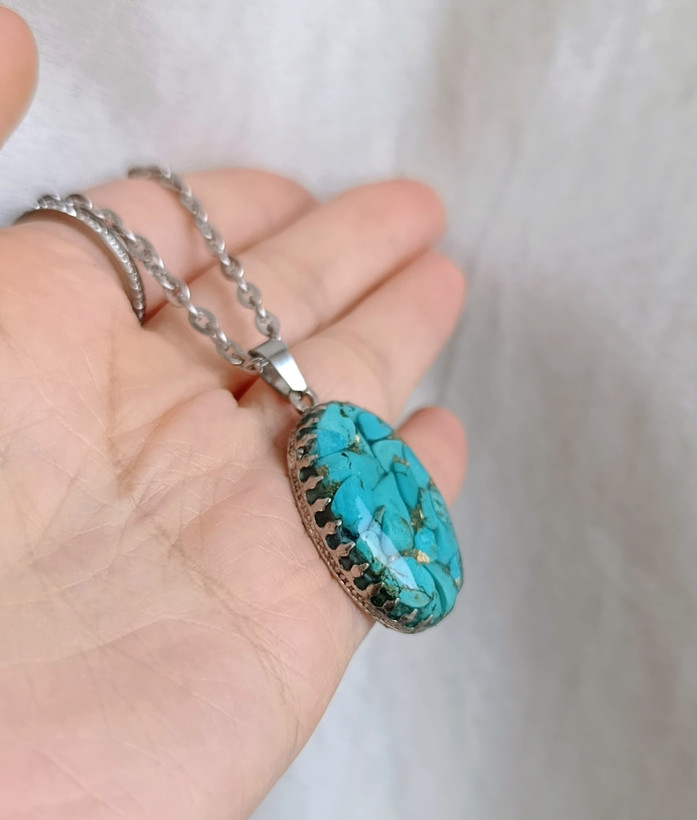 گردنبند مردانه فیروزه طرح بیضی روکش نقره با زنجیر استیل