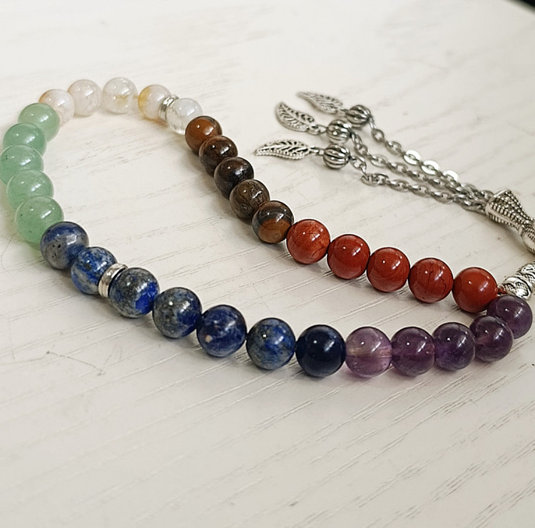 تسبیح سنگ تمام هفت چاکرا ۳۳ دانه سایز ۸ میل