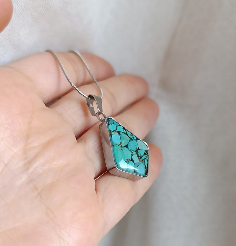 (پک ۵ عددی)گردنبند فیروزه طرح لوزی با زنجیر استیل دیپلمات